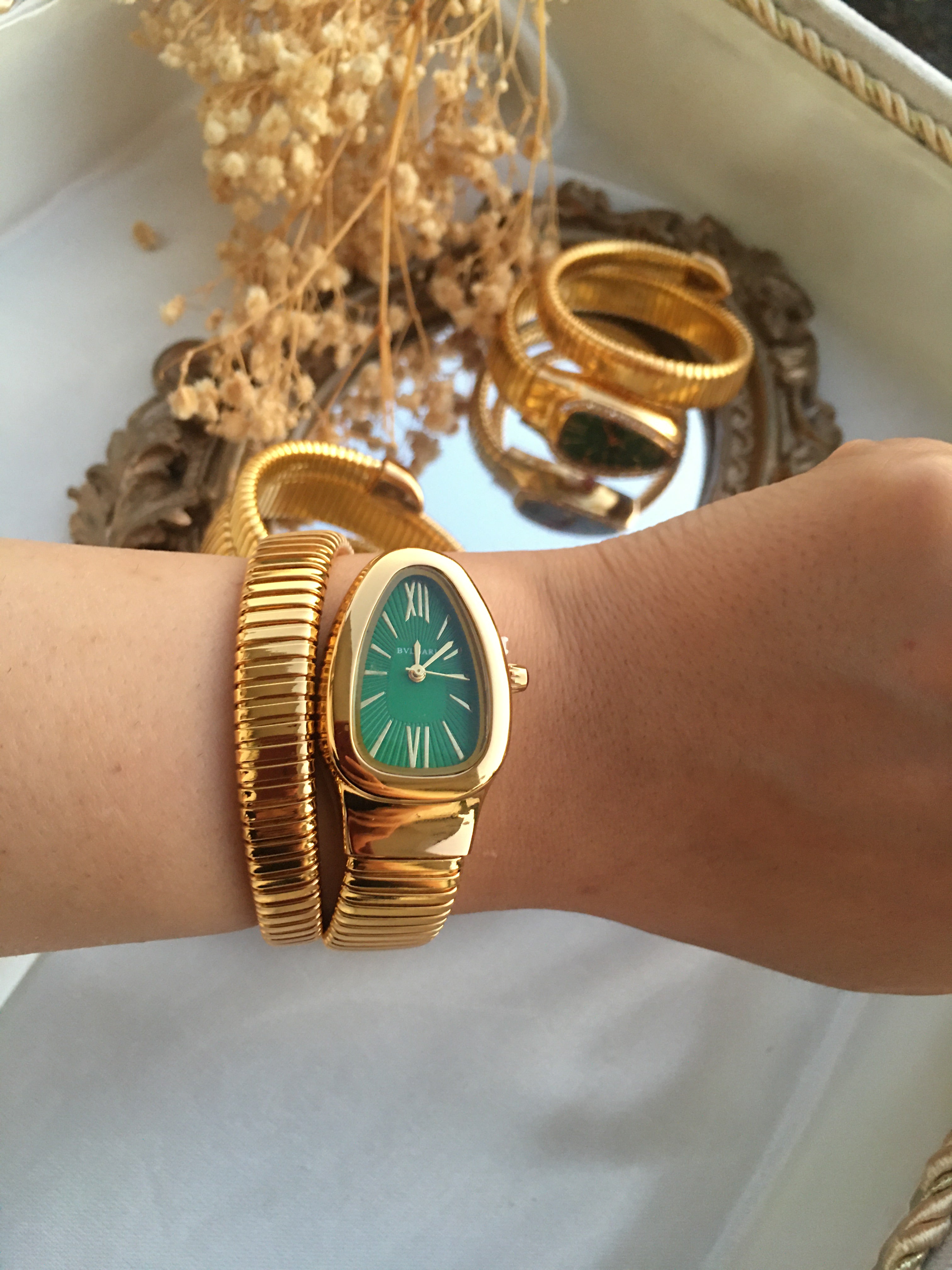 Montre BVLGARI Serpentine Émeraude