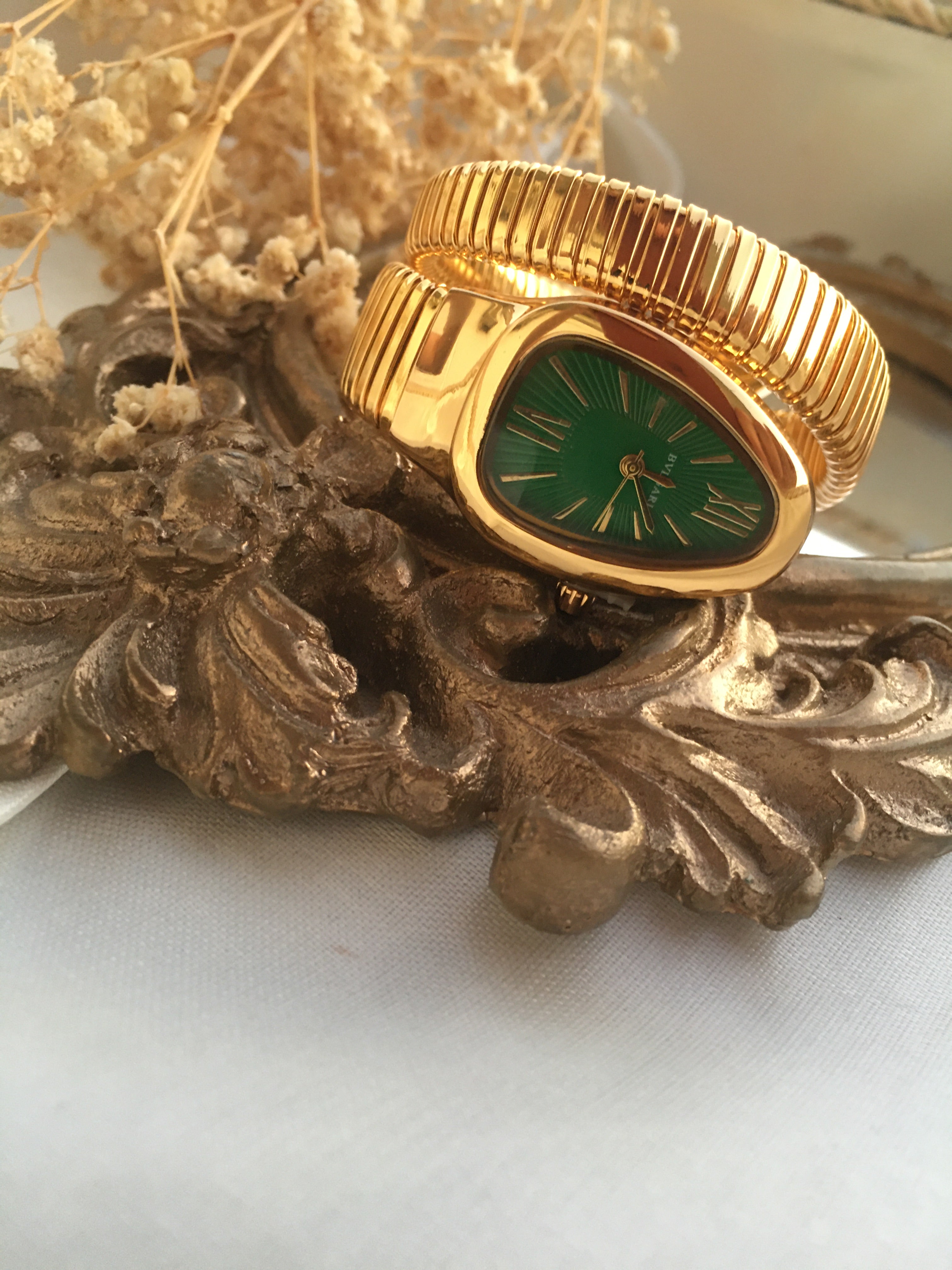 Montre BVLGARI Serpentine Émeraude