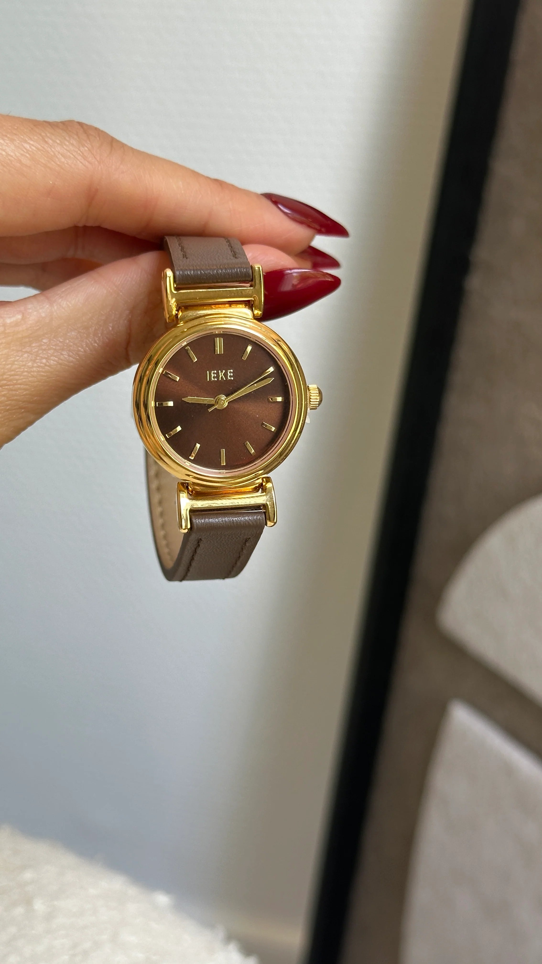 Montre IEKE originale avec boîte officielle - modèle Brunelle Elisa