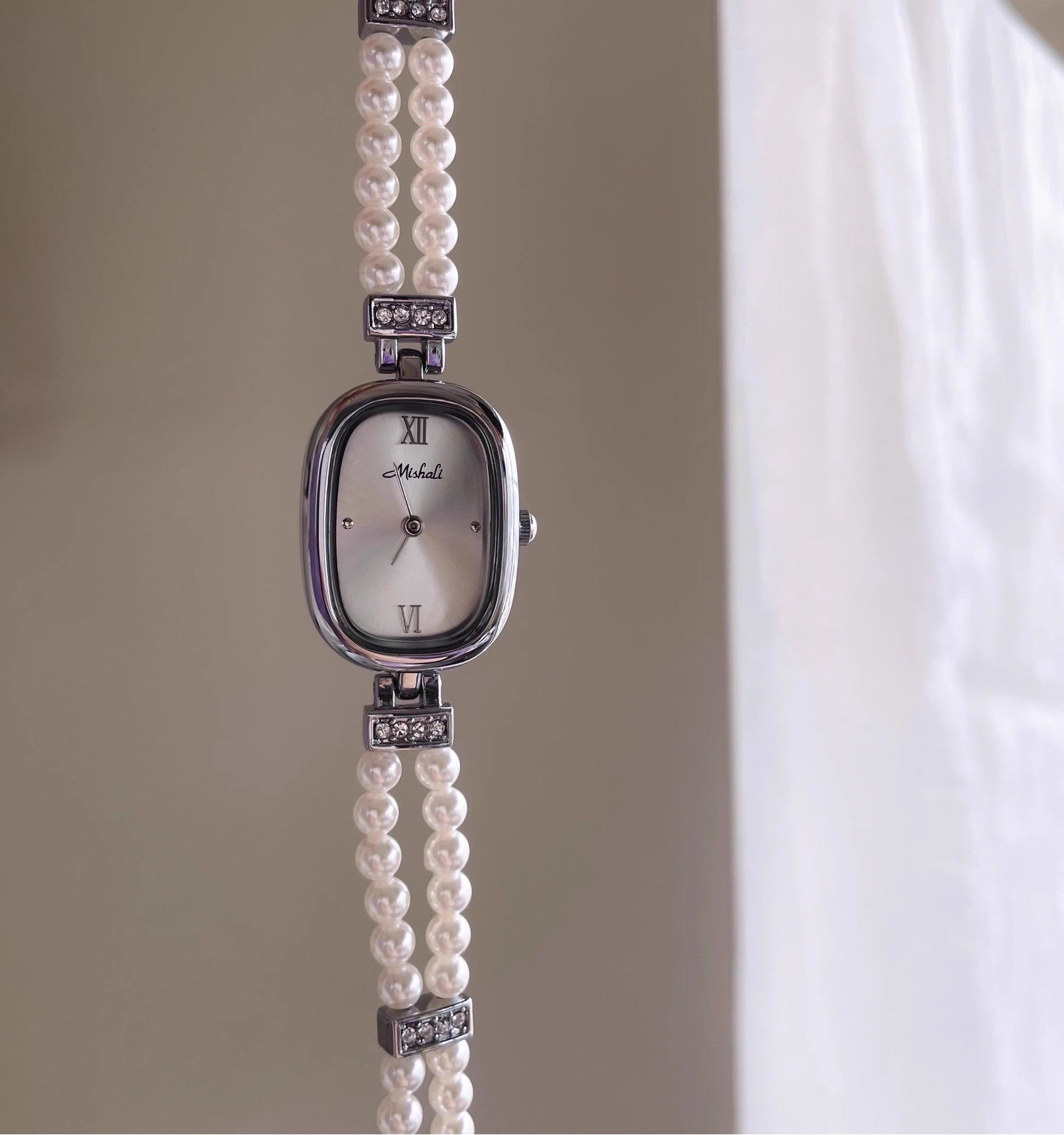 Montre Mishali Perla Femme – Bracelet Perlé & Cadran Nacré